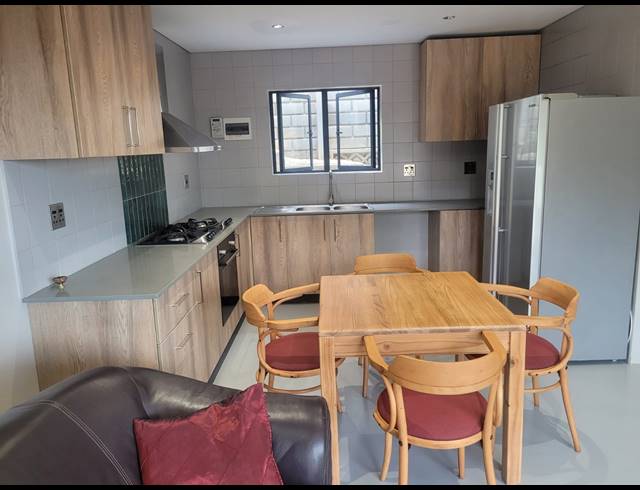 1 BEDROOM FLAT TO LET IN MORNINGSIDE
